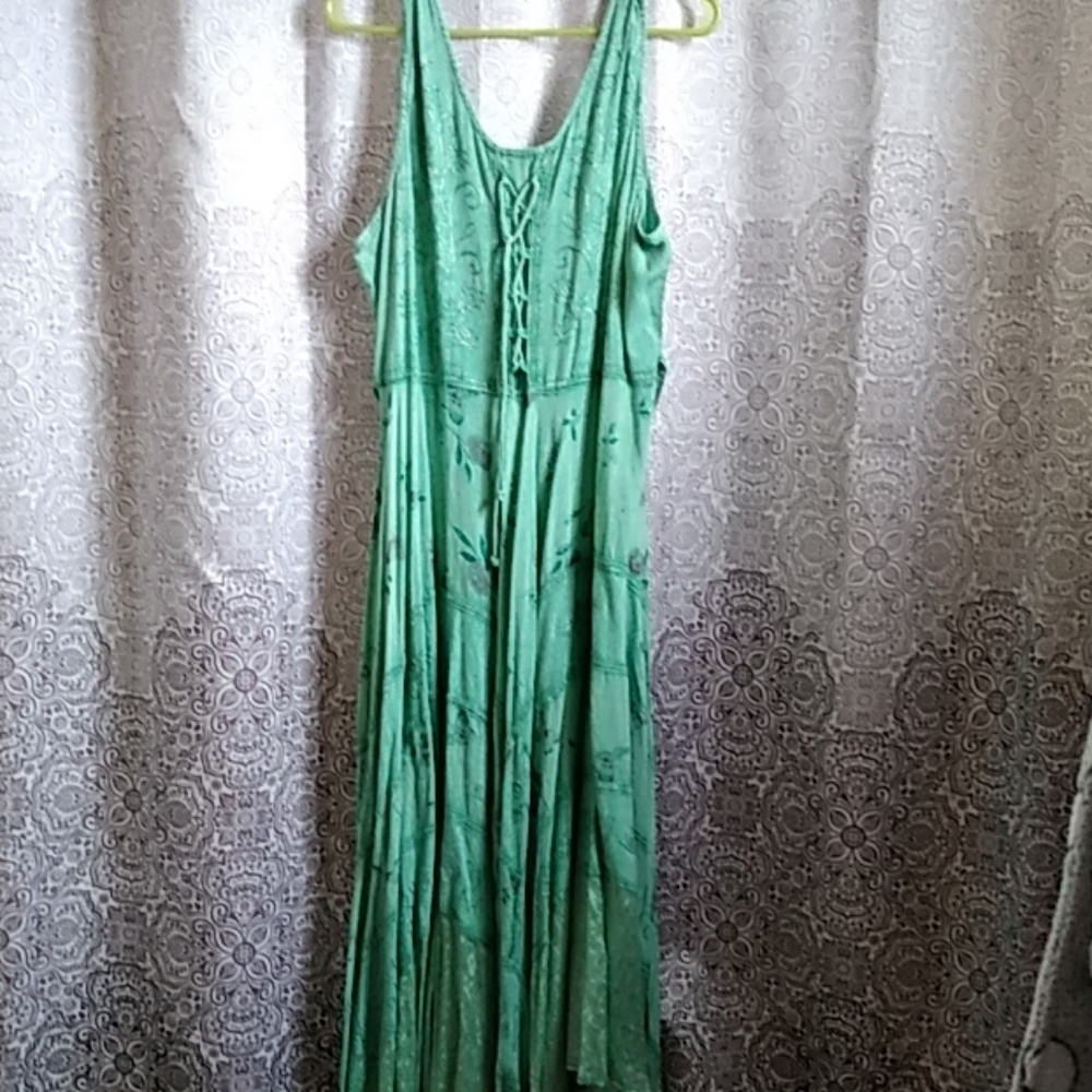 Spring green beautiful dress!
